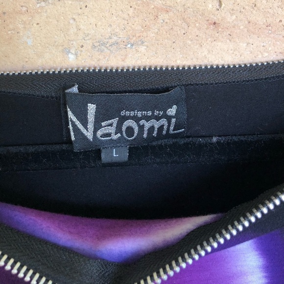 Design by Naomi Top - Picture 2 of 4